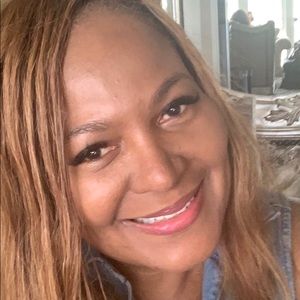 Meet your Posher, Shea